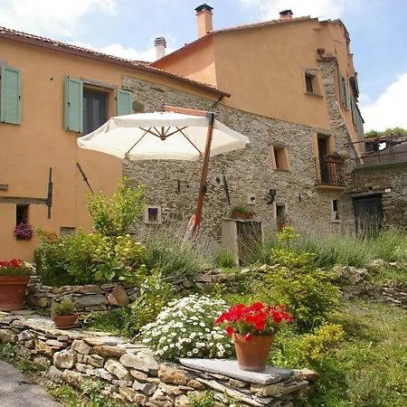 Casa Vittorina * Cesio